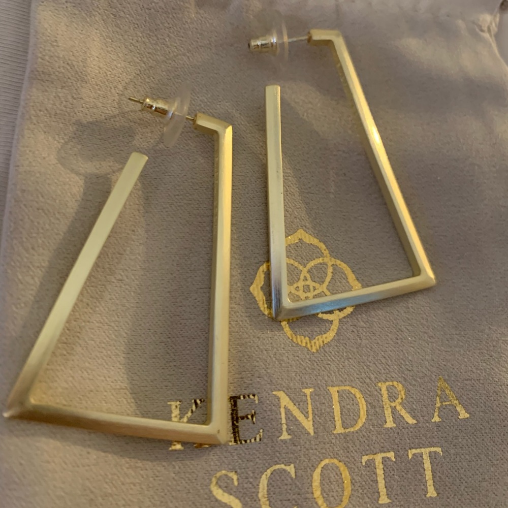 Kendra Scott Gold Easton earrings